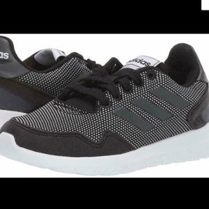 Adidas ARCHIVO K Boys Running Color: Core Black - Ftwr White - Core Black  MPN: EF0532